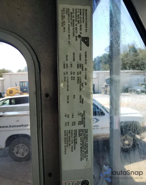 2011 Ford Econoline E450 Super Duty Commercial Stripped Chassis z USA, uszkodzony, nr VIN 1FC4E4KL6BDA24834